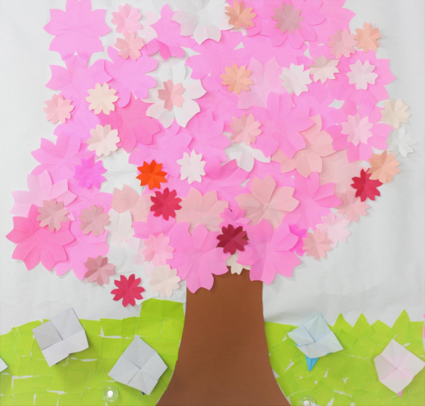 【作業療法プログラム】桜の装飾を行いました